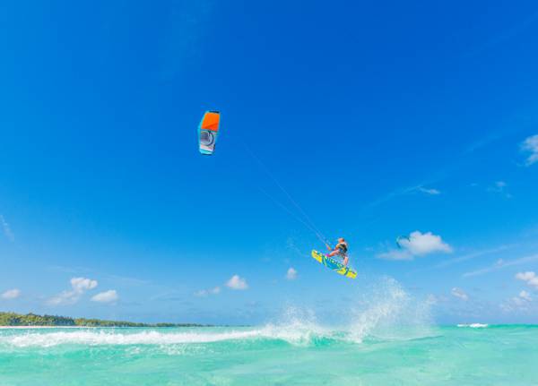 kitesurf saut