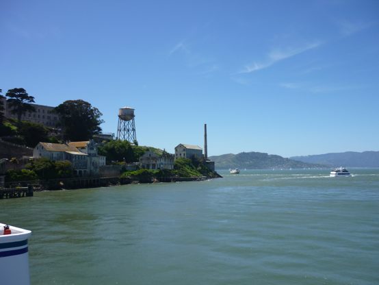 alcatraz depuis le bateau